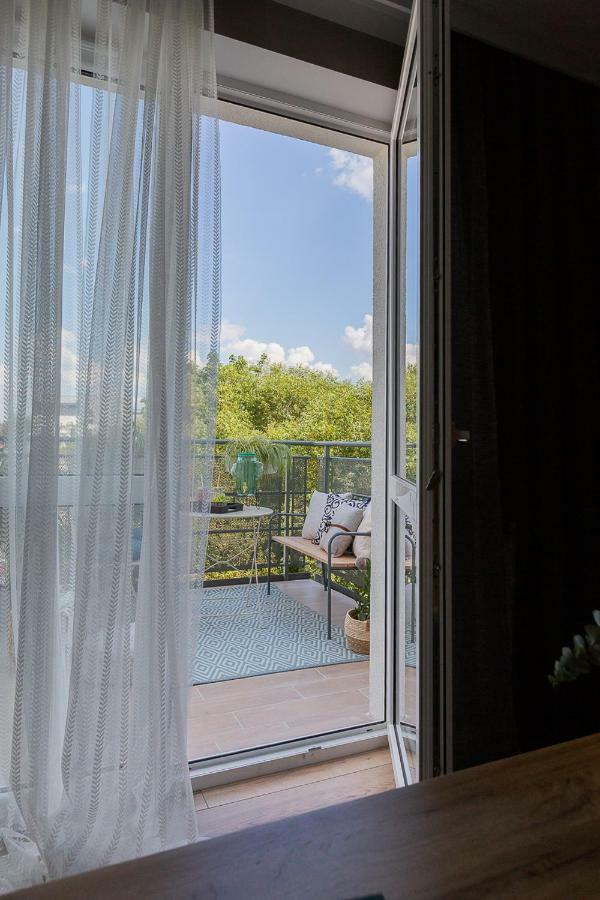 Apartamenty Flat White Obywatelska 47Ab Zielona Gora  Exterior photo